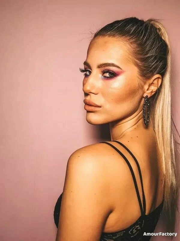 Maria Profile image 3