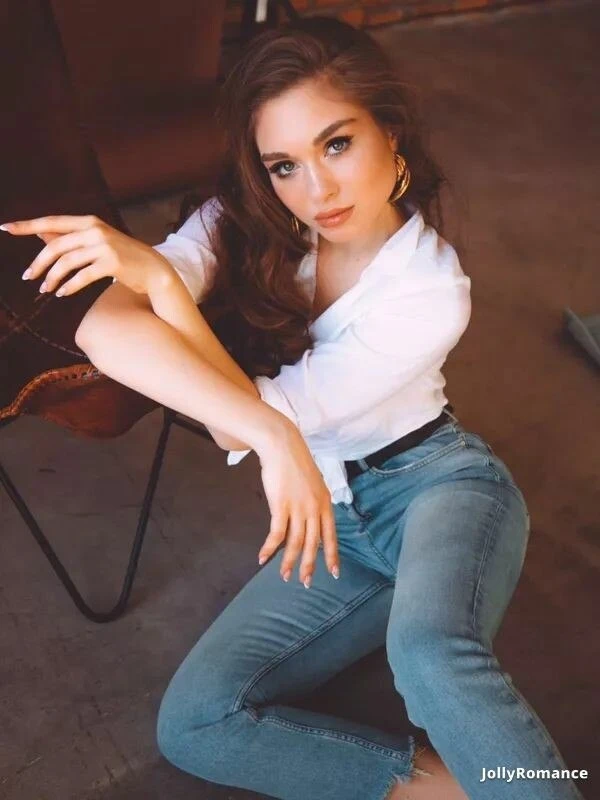 Diana Profile image 3