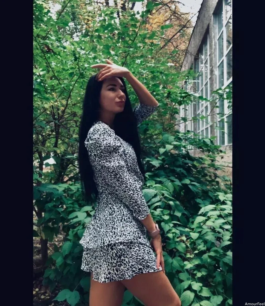 Lesia Profile image 2