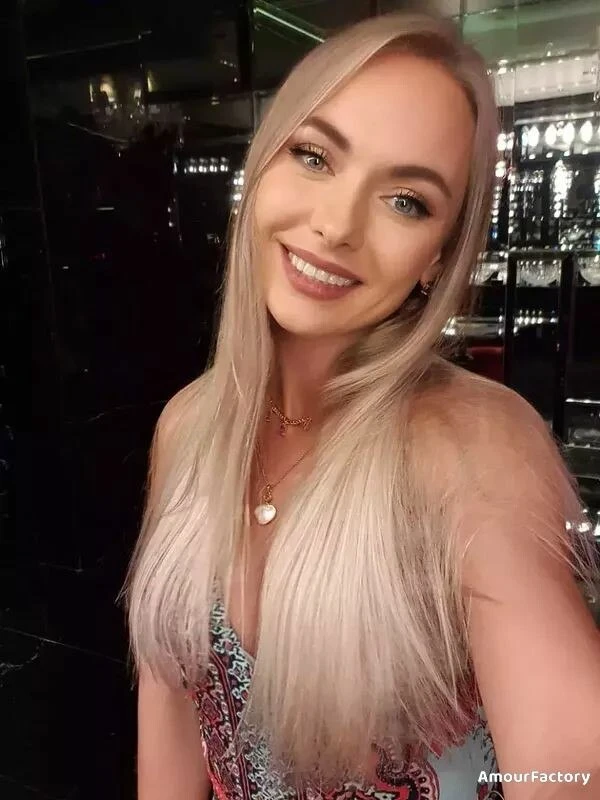 Marianna Profile image 4