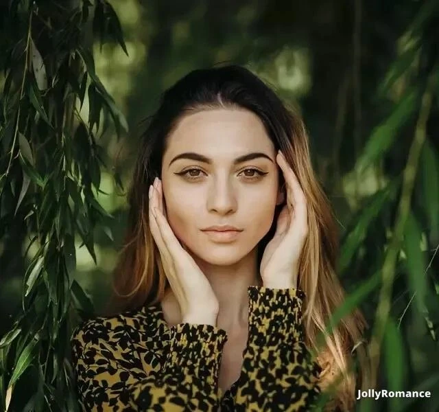 Daniela Profile image 2