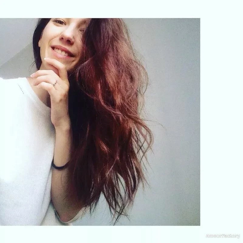 Valeria Profile image 1