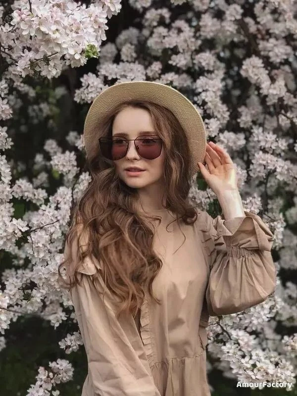 Alena Profile image 2