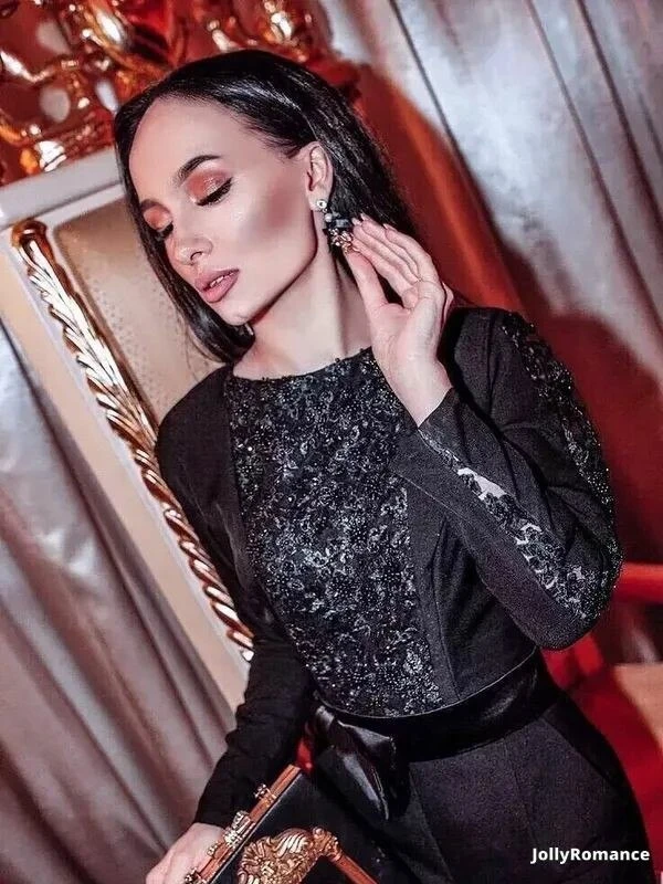 Alena Profile image 4