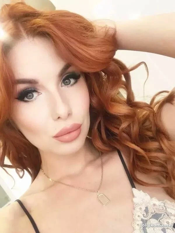 Valeria Profile image 4