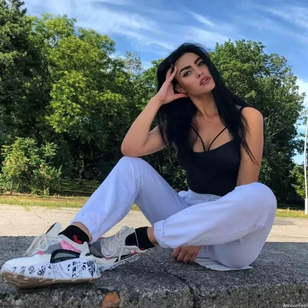 Iryna Profile image 2