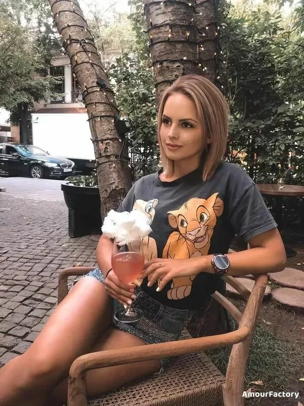 Yauhenia Profile image 3