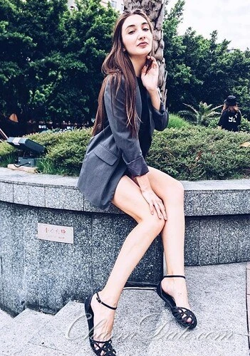 Ekaterina Profile image 2