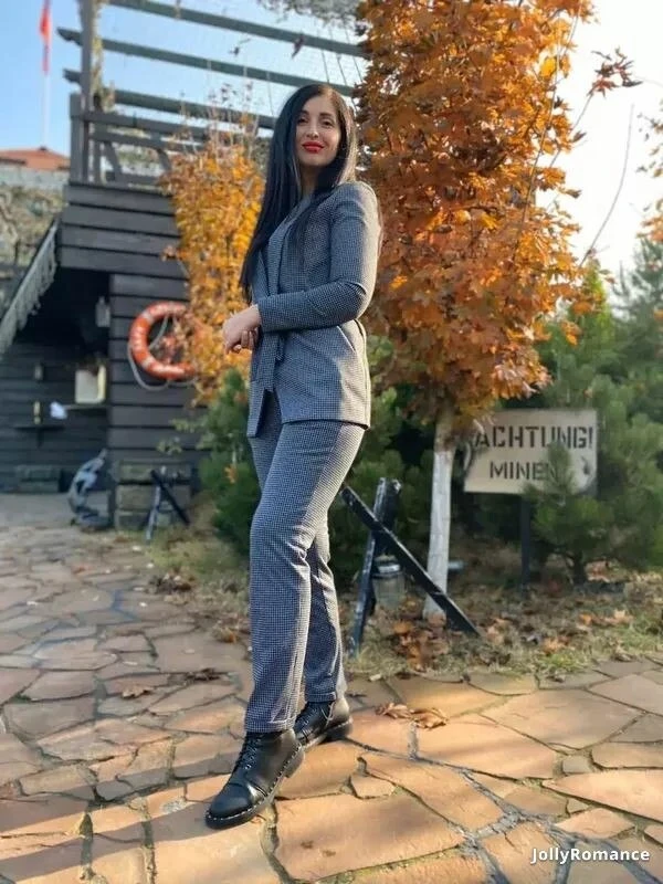 Natalia Profile image 1