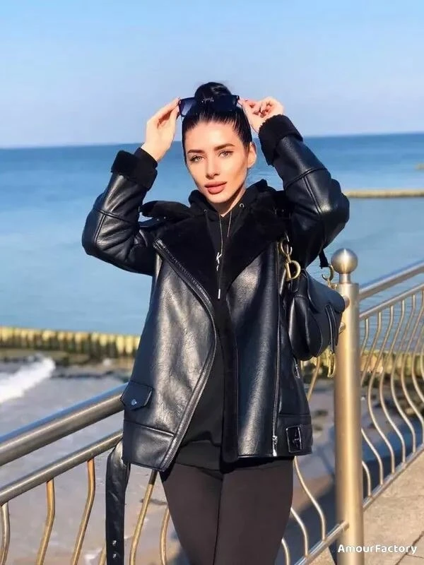 Alena Profile image 2