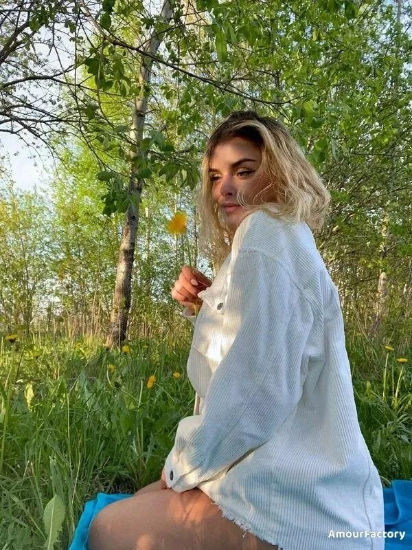 Alexandra Profile image 3