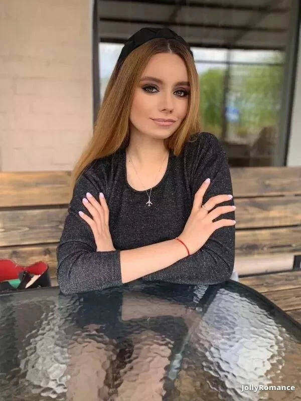 Alesia Profile image 1