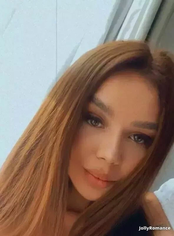 Azalia Profile image 2