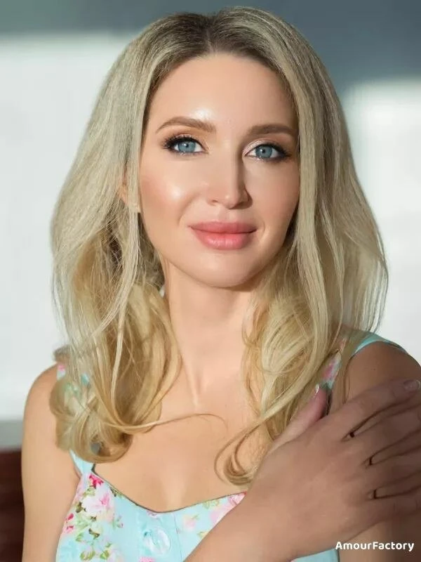 Anna Profile image 2