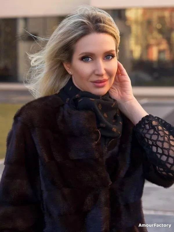 Anna Profile image 1