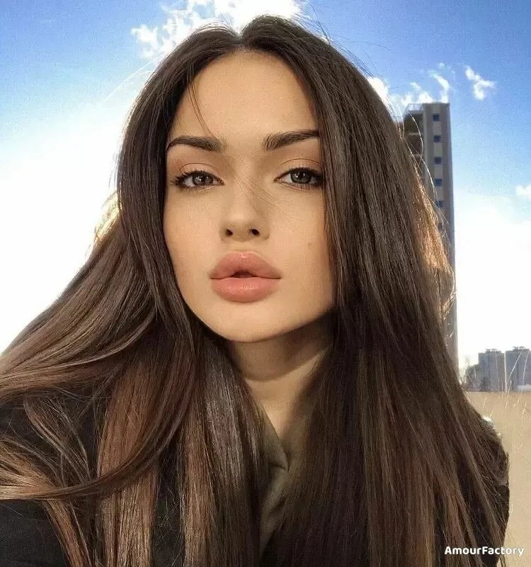 Alena Profile image 2