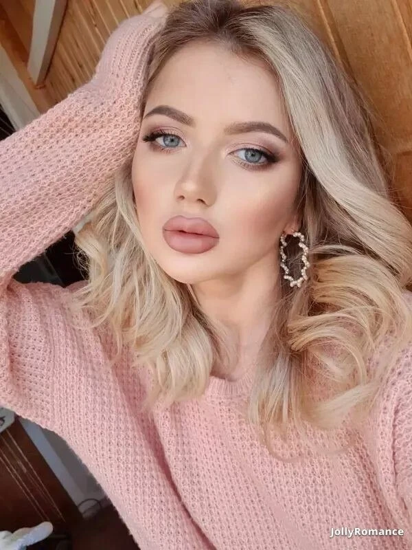 Maria Profile image 1