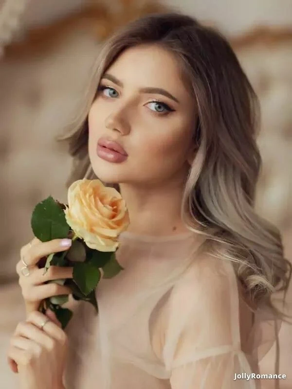 Maria Profile image 2