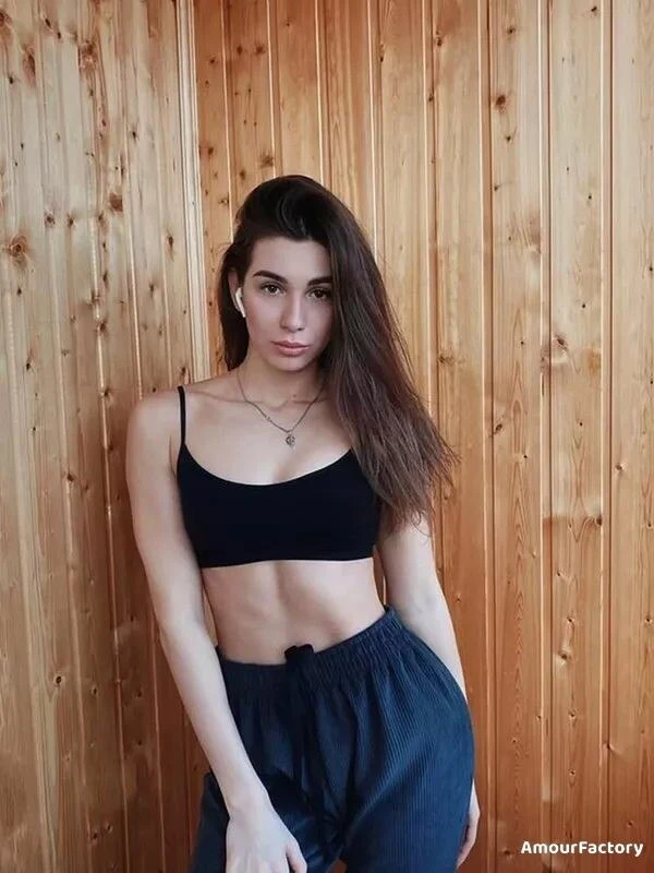 Ekaterina Profile image 1