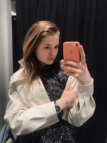 Gelia is Profile image 1