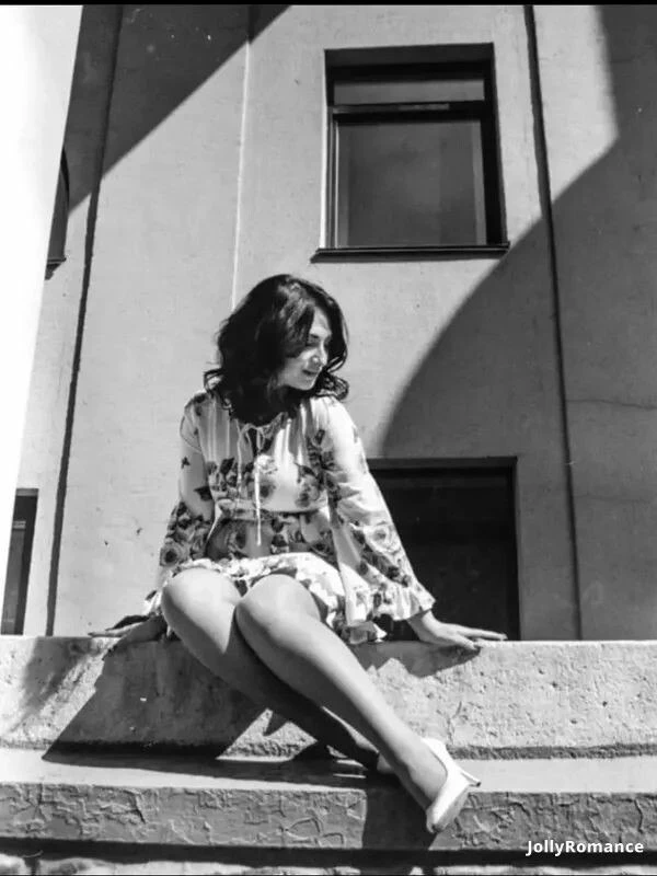 Valeria Profile image 1