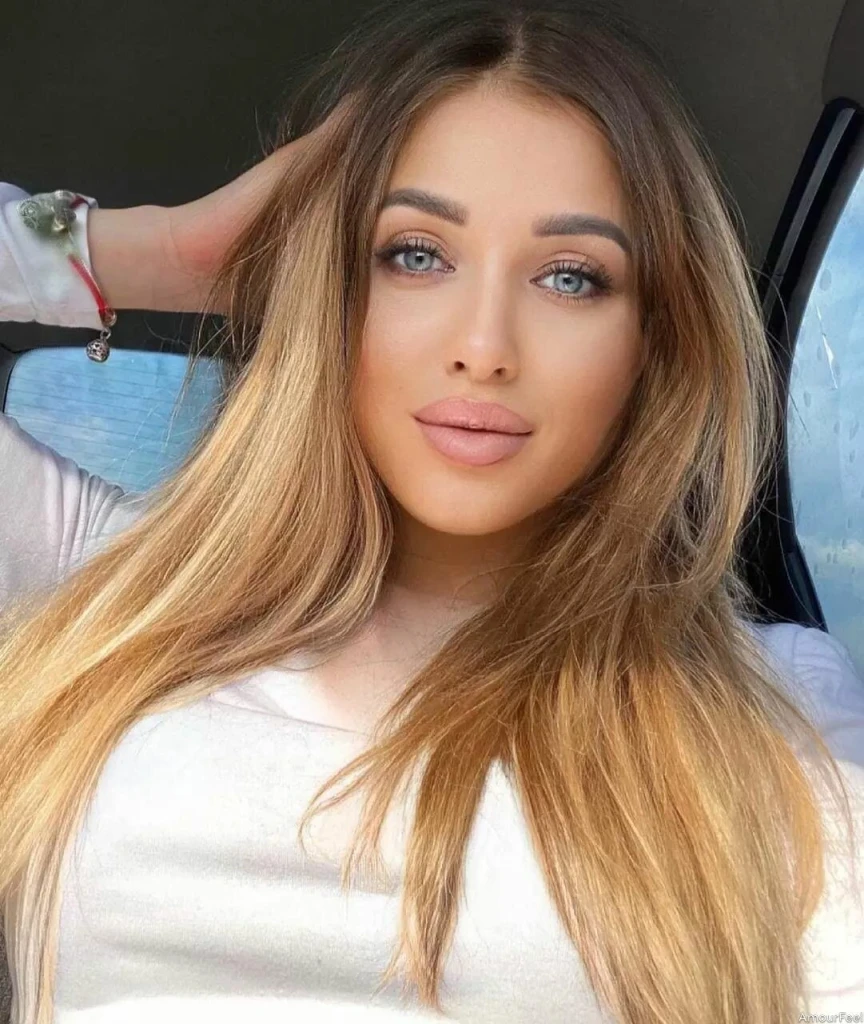Kristina Profile image 4