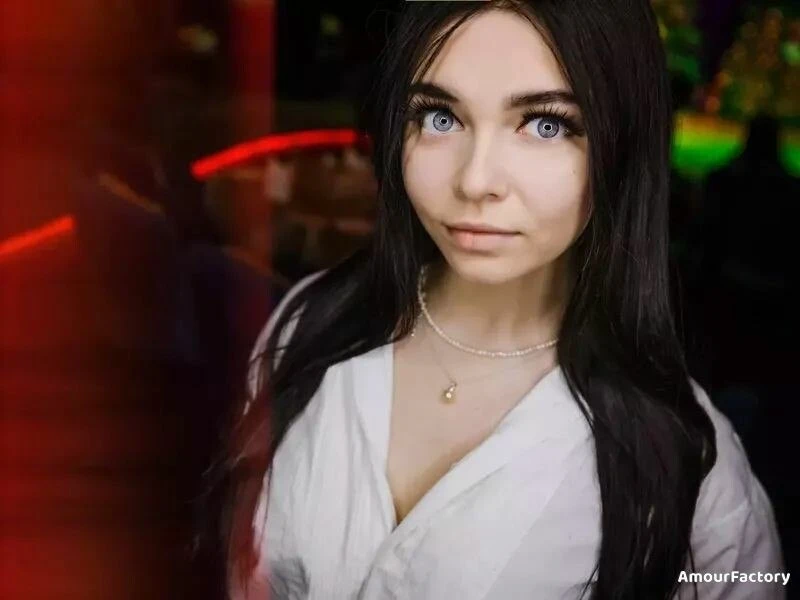 Veronika Profile image 1