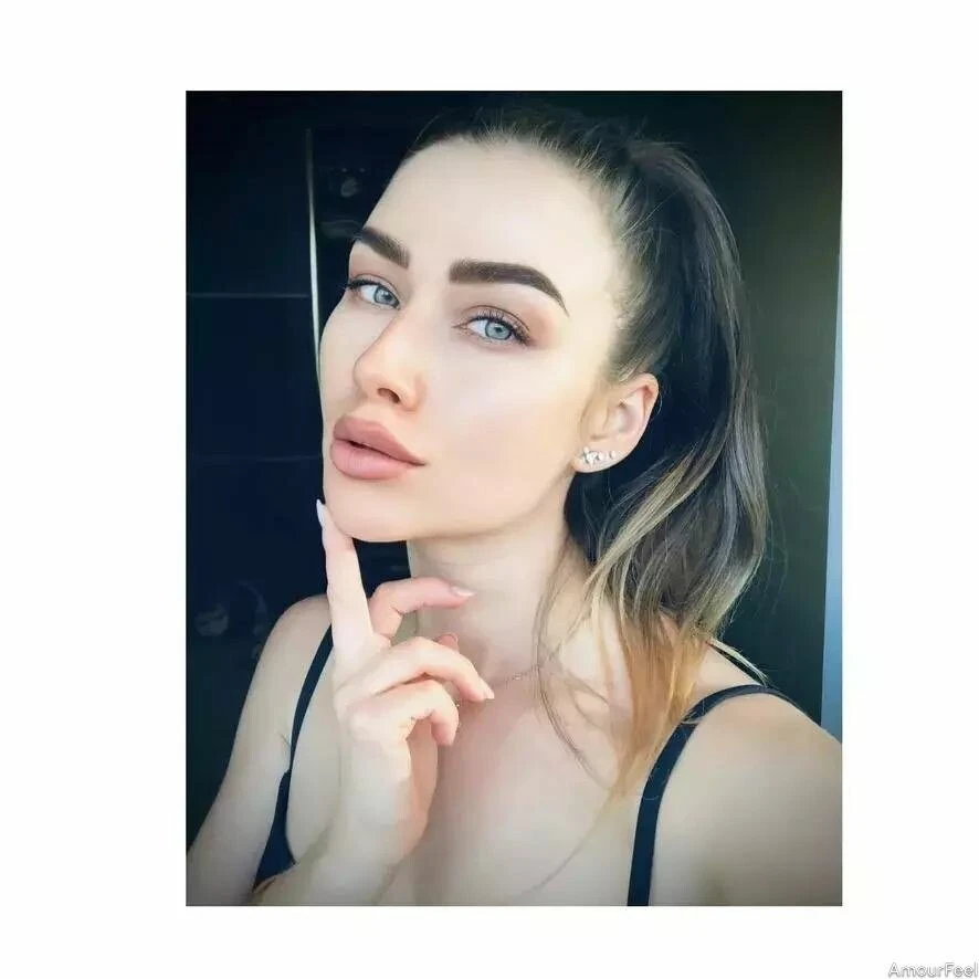 Mariya Profile image 3