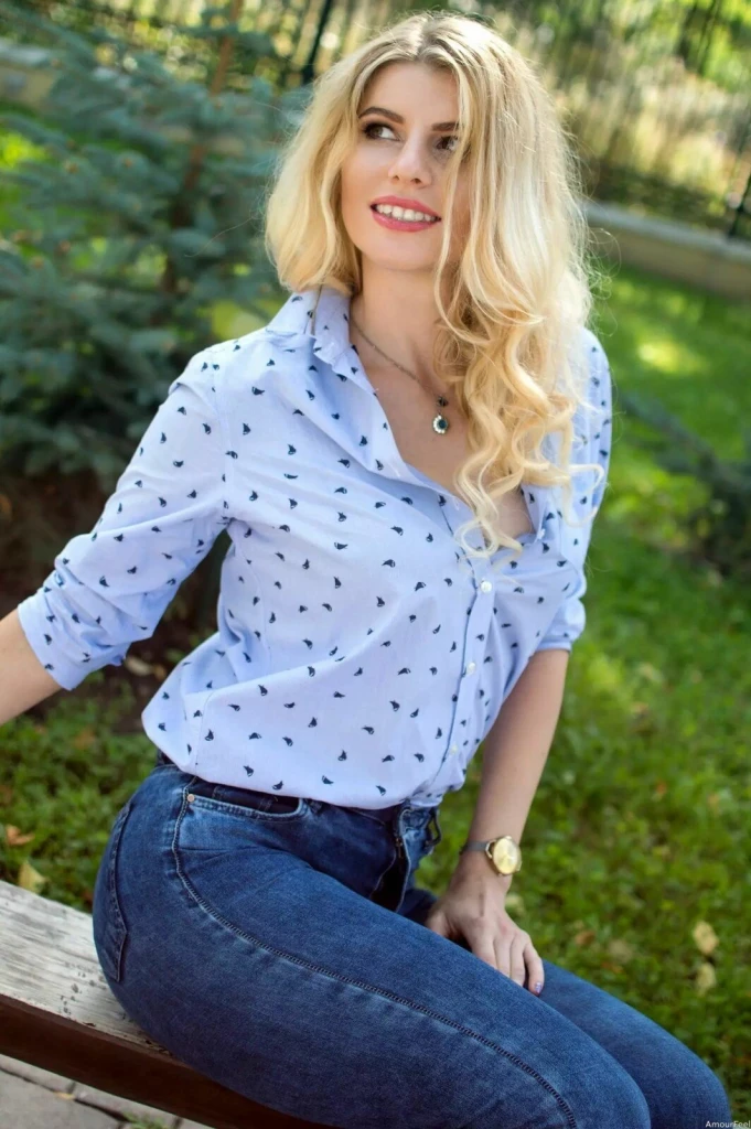 Antonina Profile image 2