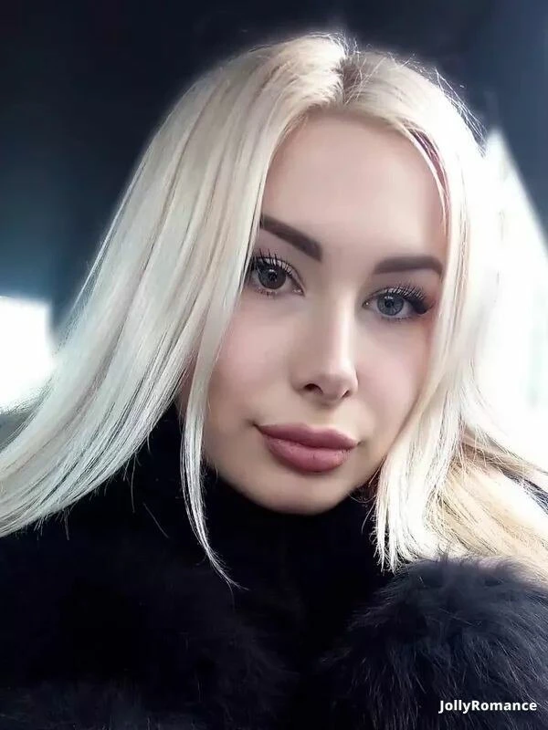 Anna Profile image 2