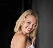 Alina Profile image 1