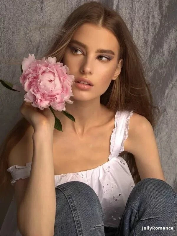 Ekaterina Profile image 1