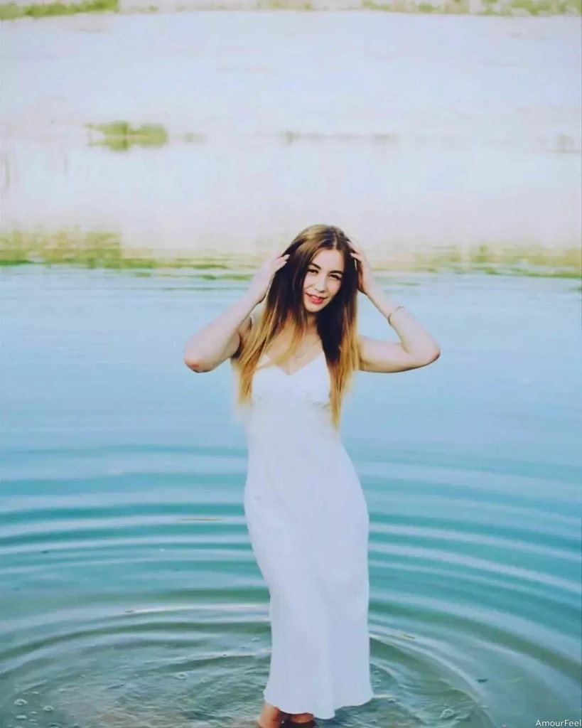 Yana Profile image 3