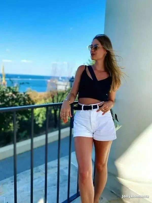 Kristina Profile image 3