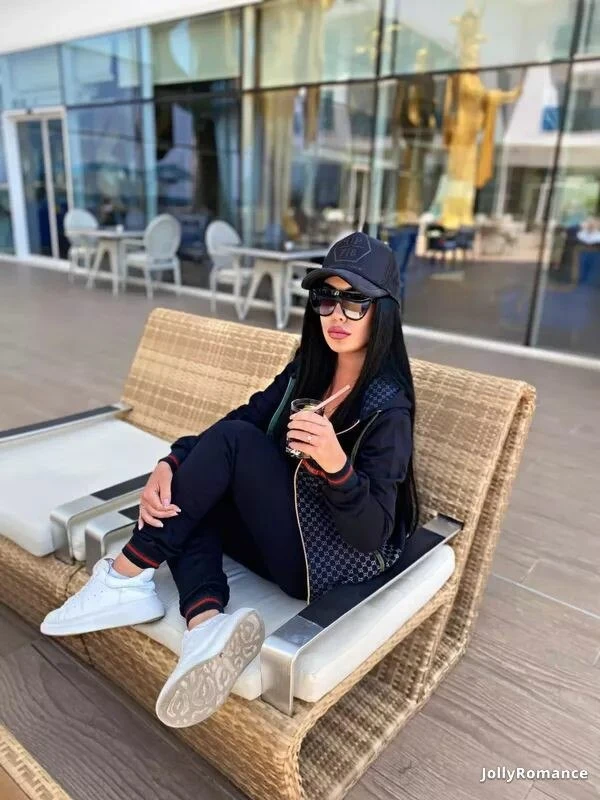 Inna Profile image 3