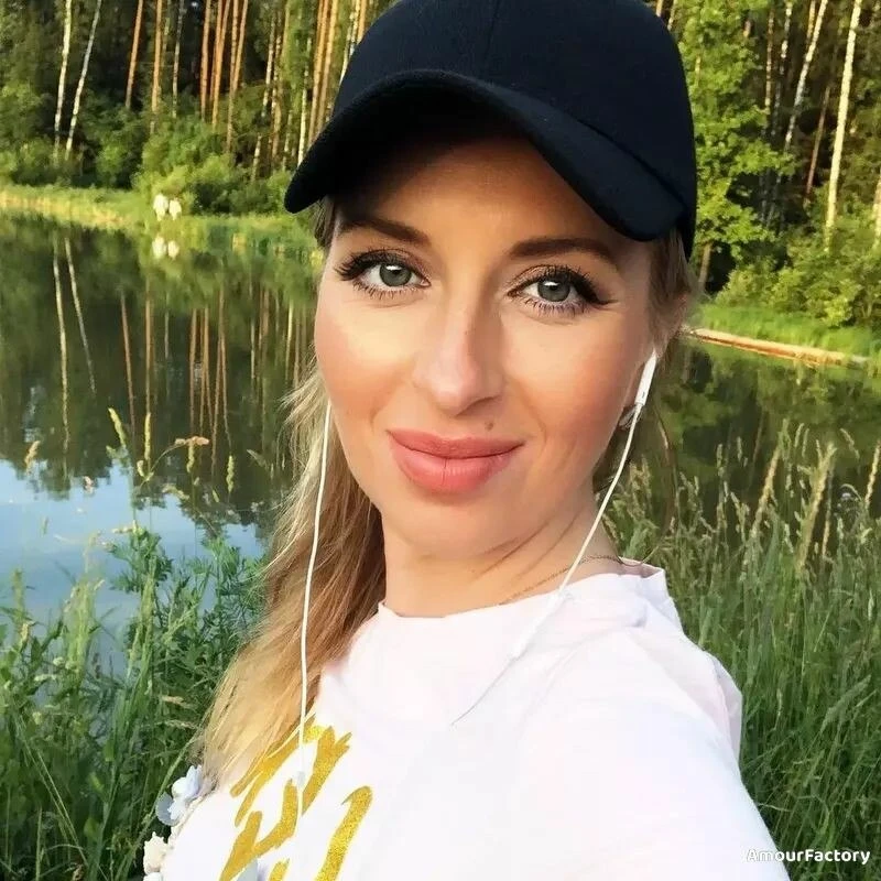 Maria Profile image 4
