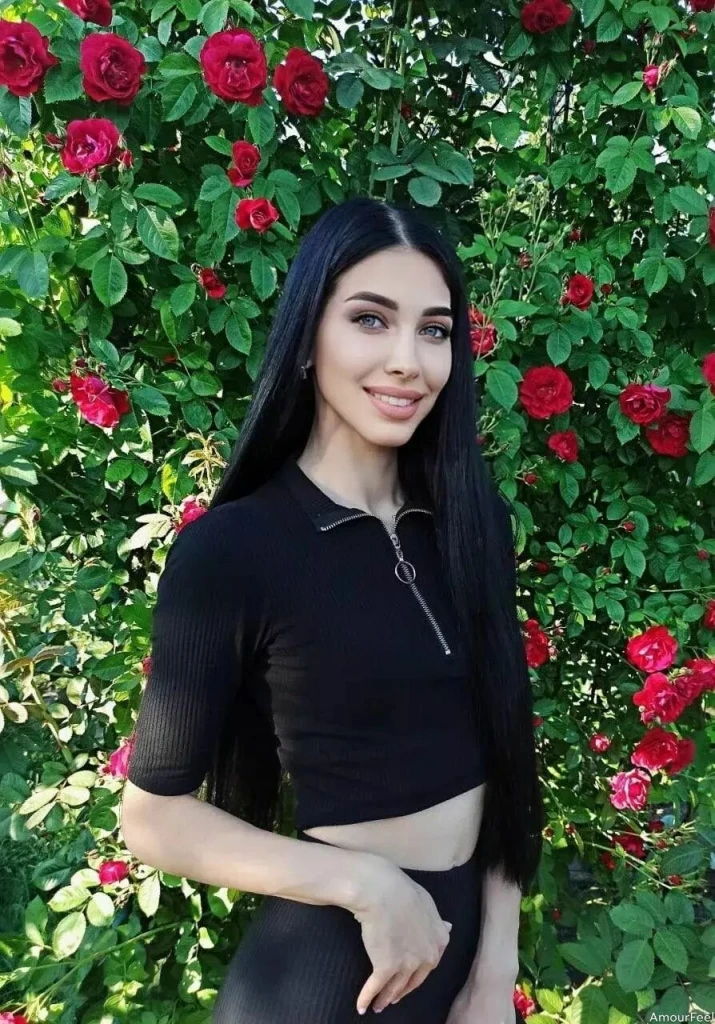 Olena Profile image 3