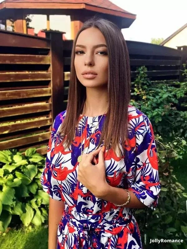 Inessa Profile image 4