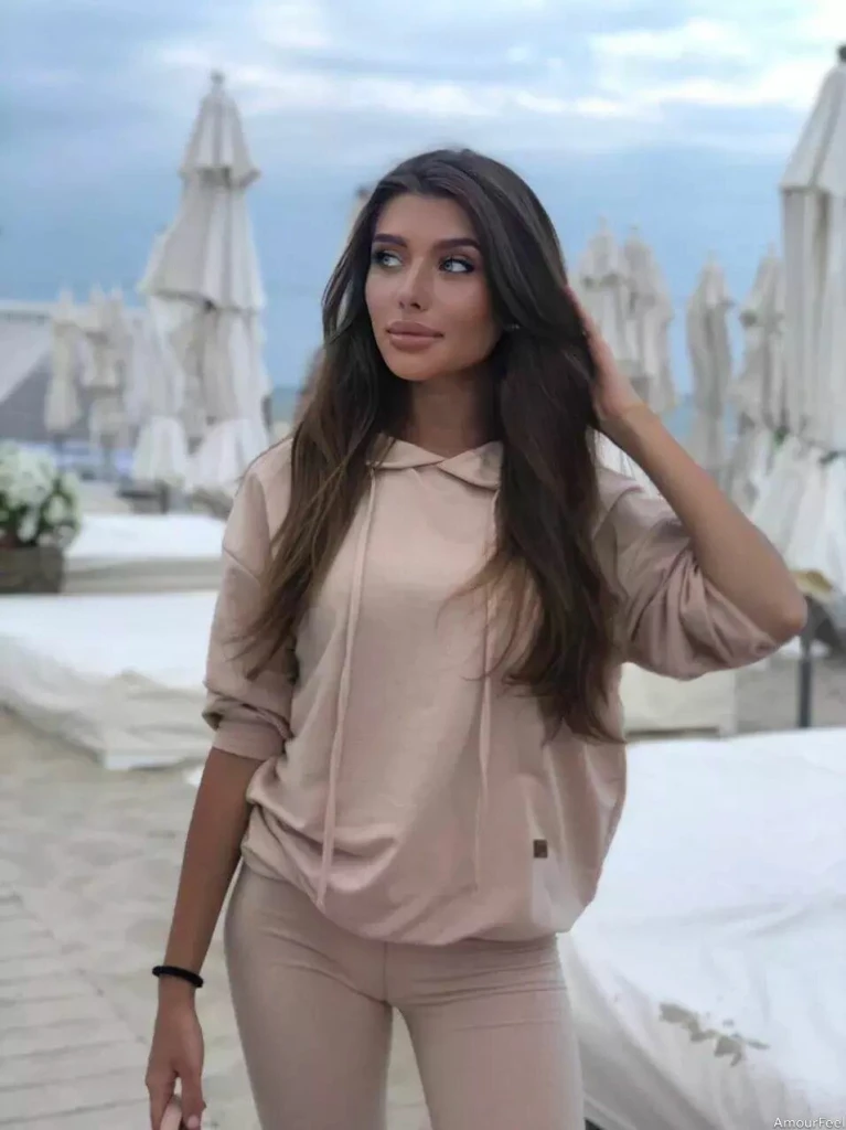 Oleksandra Profile image 2