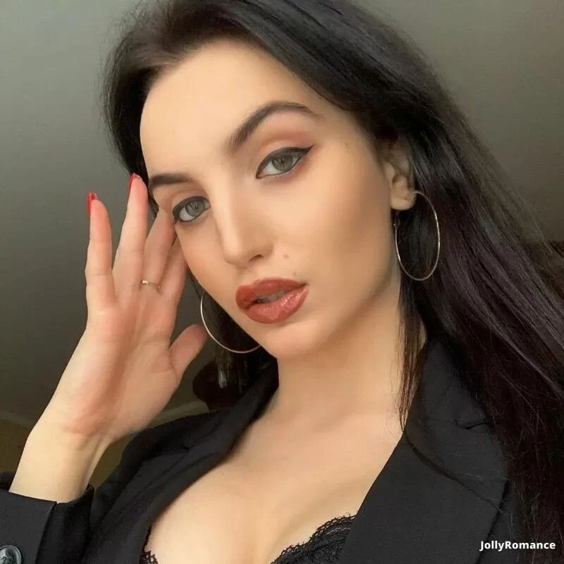 Ksenia Profile image 2