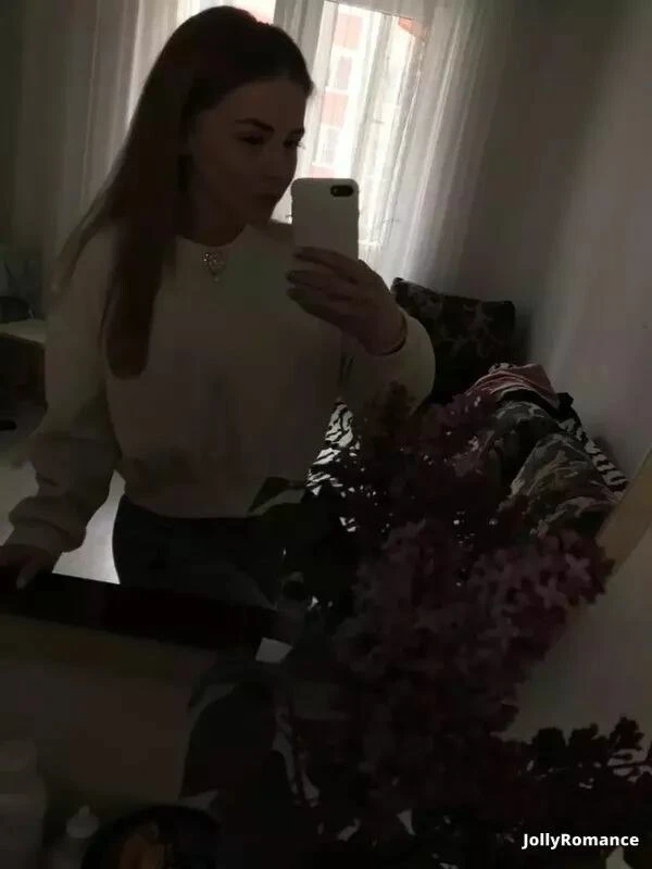Kristina Profile image 4