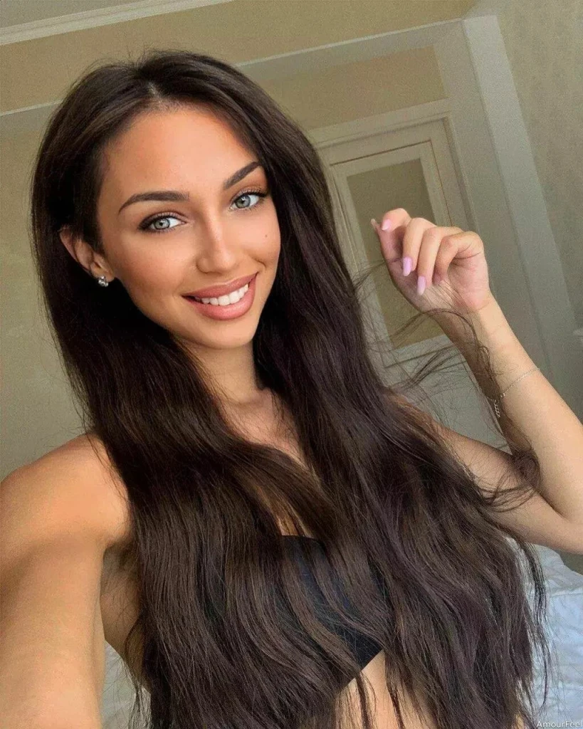 Nina Profile image 3