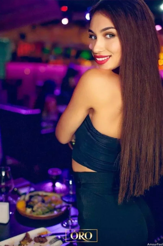 Nina Profile image 1