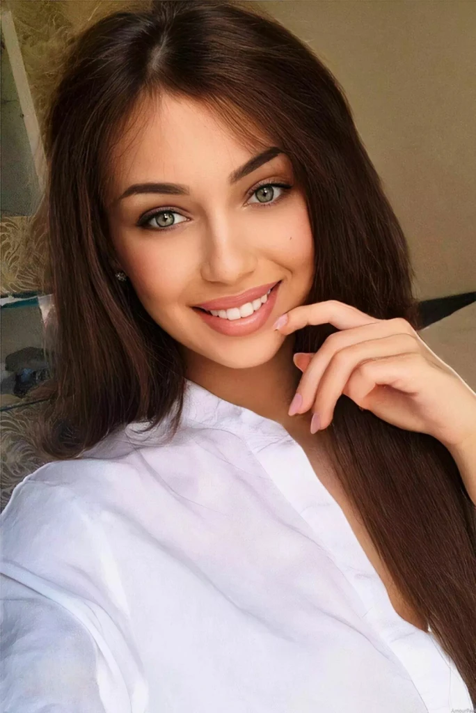 Nina Profile image 4