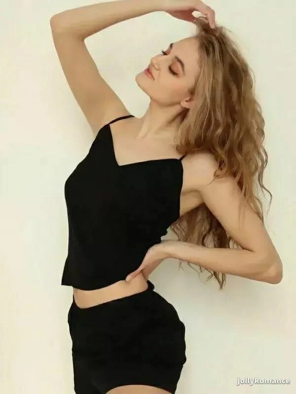 Alyona Profile image 2