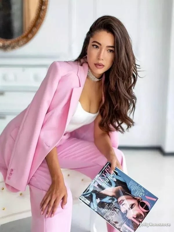 Aleksandra Profile image 4
