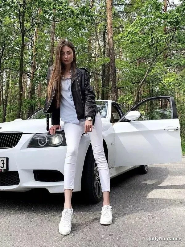 Olga Profile image 1
