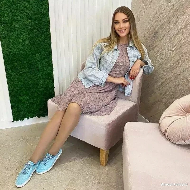 Oksana Profile image 3