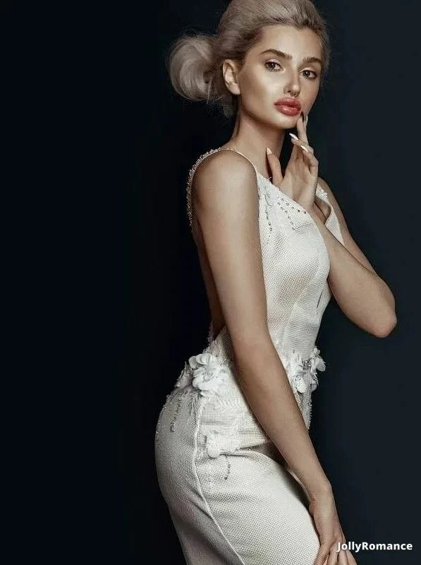 Maria Profile image 1