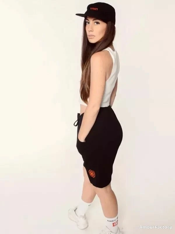 Oksana Profile image 3